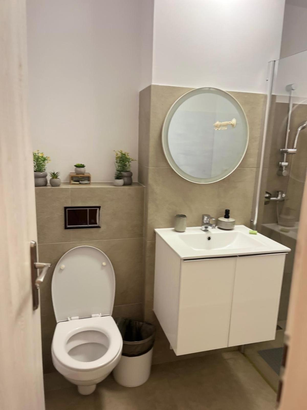 Apartament De Lux 克拉奥华 外观 照片